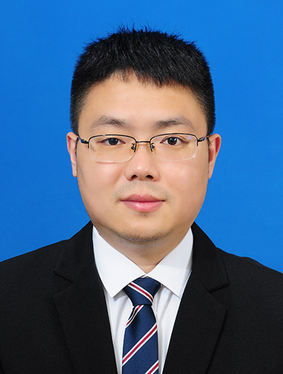 副主任医师王显水